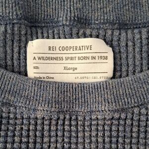 REI COOPERATIVE Men's Blue CREW NECK Sweater. Size Xlarge